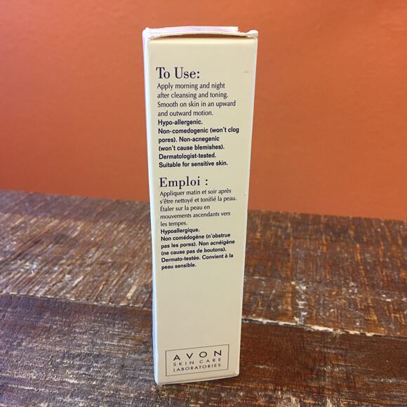 Avon Pore-fection Light Moisture Lotion 1.7 fl oz New Old Stock (2002) Face - Picture 2 of 7